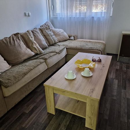 T&A Apartment Paracin Ngoại thất bức ảnh
