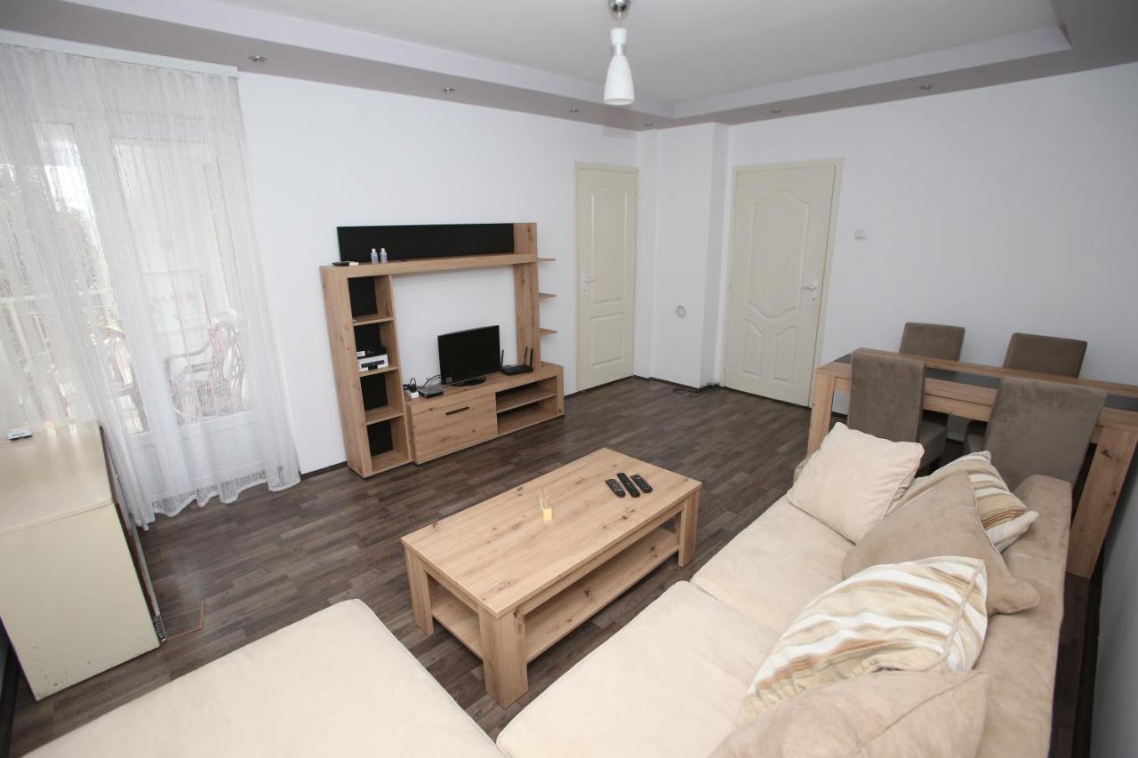 T&A Apartment Paracin Ngoại thất bức ảnh